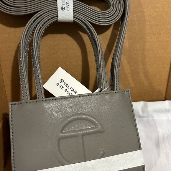 Telfar small (grey) - Picture 4 of 6